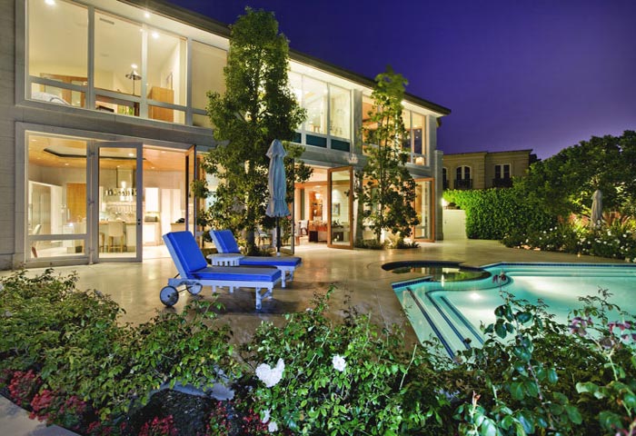 Luxury Homes For Sale in Harbor Island Newport Beach
