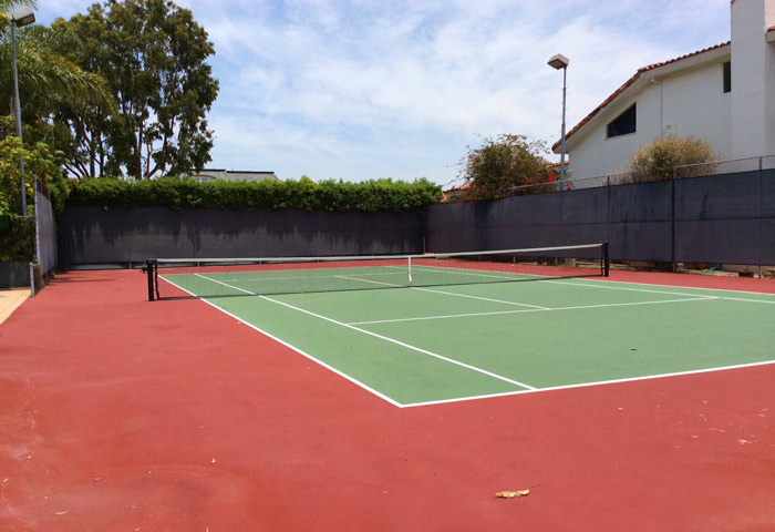 Linda Isle Community Tennis in Newport Beach, California