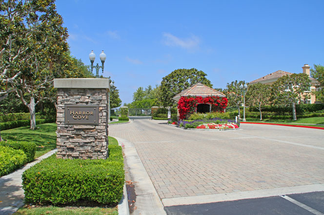 Harbor Cove Gate Community | Newport Beach Real Estate